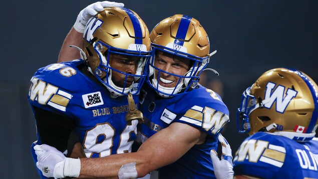 Les Blue Bombers résistent aux Stampeders et l’emportent 26-19