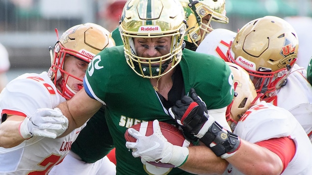 Sherbrooke parvient finalement à battre Laval au football universitaire