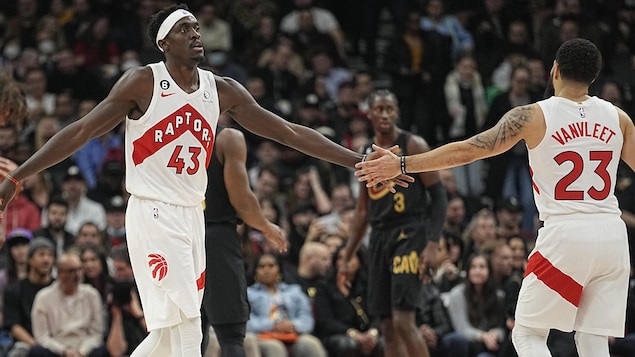 Siakam mène les Raptors à la victoire à son retour au jeu