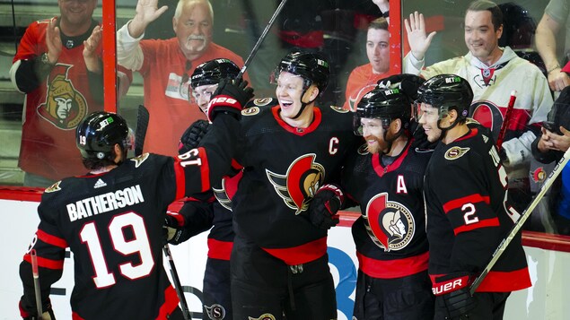 Claude Giroux et Joe Pavelski atteignent le plateau des 1000 points dans la LNH