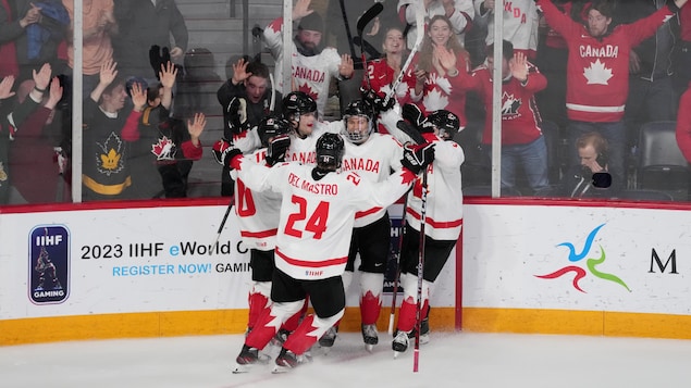 Canada beats the USA in the Junior World Semi-Finals