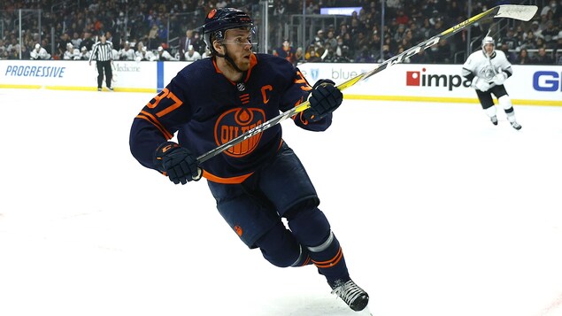 Connor McDavid atteint le plateau des 100 points