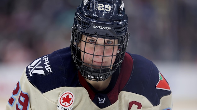 Marie-Philip Poulin donne la victoire aux siennes avec un superbe but en prolongation