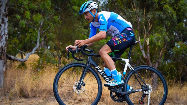 Le Montréalais sur son vélo à l'entraînement