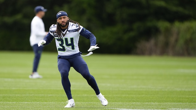 Les Alouettes embauchent Jonathan Sutherland, leur 1er choix de 2023