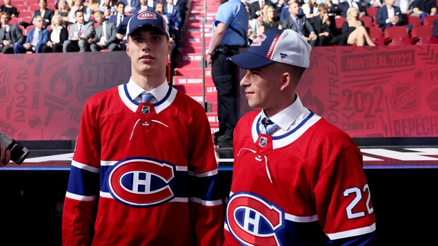 Slafkovsky et les autres espoirs du Canadien sur la glace lundi