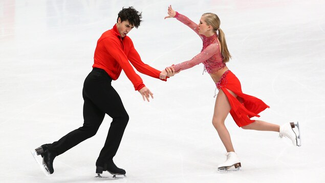 Kaitlyn Weaver et Andrew Poje Kaitlyn Weaver et Andrew Poje