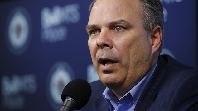 Le DG des Jets de Winnipeg n’est pas sanctionné par la LNH