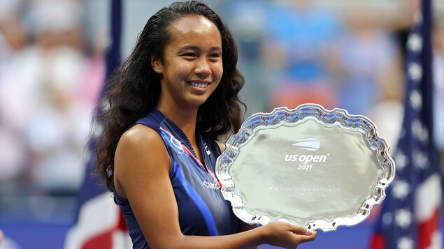 Leylah Annie Fernandez nommée joueuse de tennis de l’année par Tennis Canada