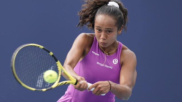 Leylah Annie Fernandez s’incline au deuxième tour à Miami
