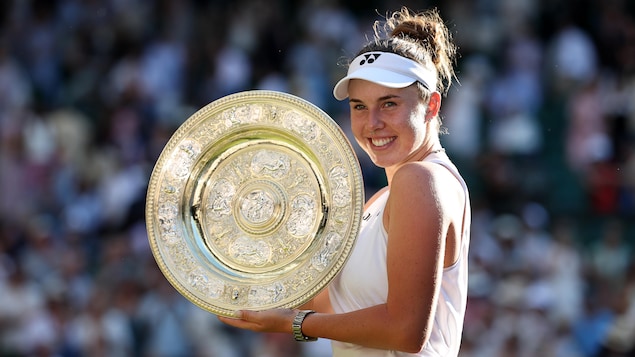 Linda Noskova vient à bout de Karolina Muchova en finale de Wimbledon