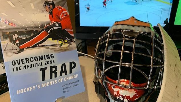 Overcoming the Neutral Zone Trap : quand on a mal à son hockey