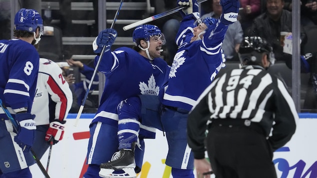 Autre page d’histoire pour Matthews dans un festin offensif des Maple Leafs