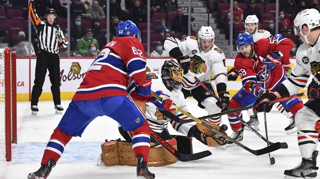 Chicago a les devants contre Montréal après deux périodes