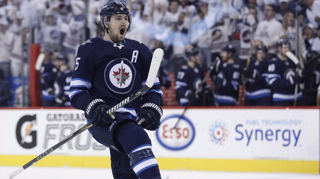 Mark Scheifele des Jets est soumis aux règles sanitaires de la LNH
