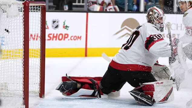 Les Sénateurs soumettent Matt Murray au ballottage et réclament Adam Gaudette