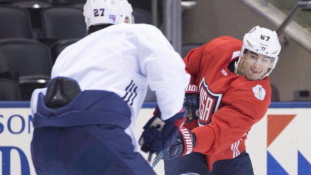Max Pacioretty à l'entraînement avec l'équipe américaine à la Coupe du monde en 2016