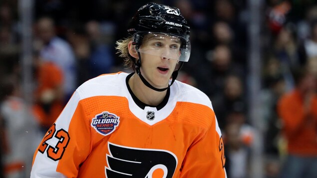 Les Flyers se défont d’Oskar Lindblom, Duncan Keith officiellement à la retraite