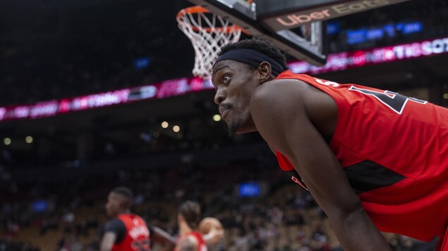 Des Raptors décimés font preuve de caractère contre les 76ers