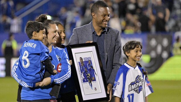 Troisième victoire de suite du CF Montréal en MLS, Patrice Bernier honoré