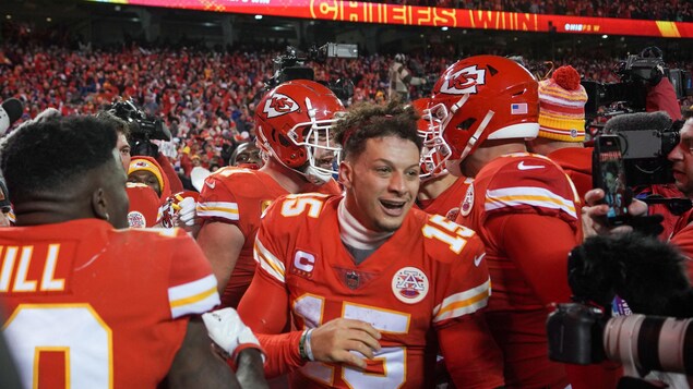 Les Chiefs ont le dernier mot face aux Bills, les Rams éliminent les champions en titre