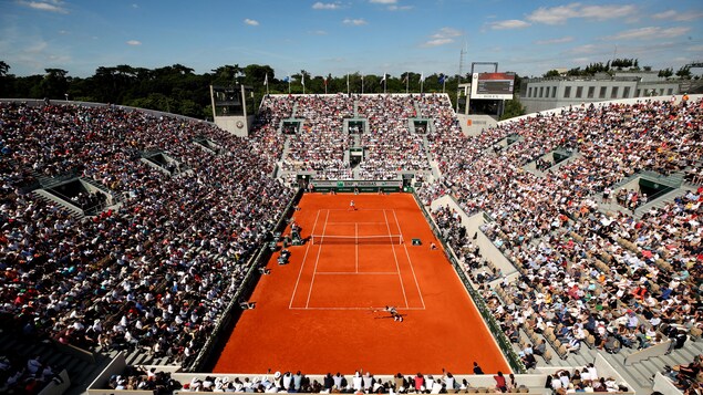 Une vue d'ensemble du court Suzanne-Lenglen.