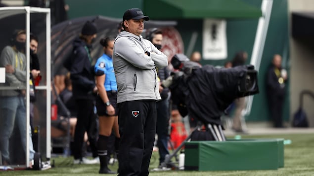 Accusé d’abus, l’entraîneur des Red Stars de Chicago démissionne