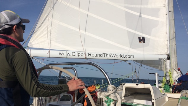Simon DuBois à l'entraînement pour la Clipper Round The World Yacht Race