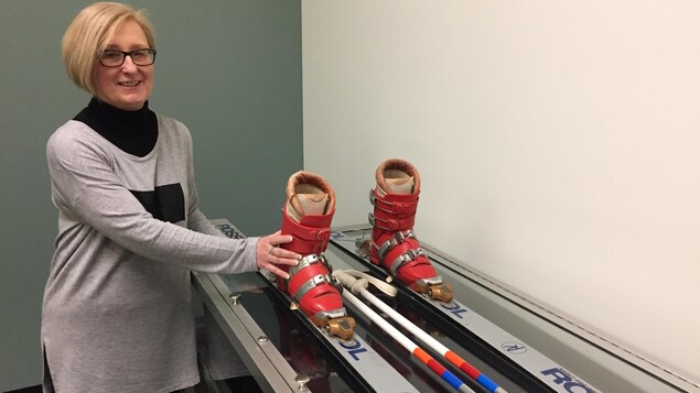Les skis utilisés par Kathy Kreiner pour sa victoire aux Jeux olympiques d'hiver de 1976. Les skis utilisés par Kathy Kreiner pour sa victoire aux Jeux olympiques d'hiver de 1976.