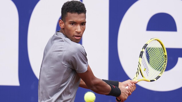 Félix Auger-Aliassime réussit sa rentrée à Marrakech