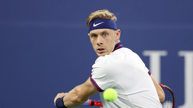 Denis Shapovalov positif à la COVID-19 à son arrivée en Australie