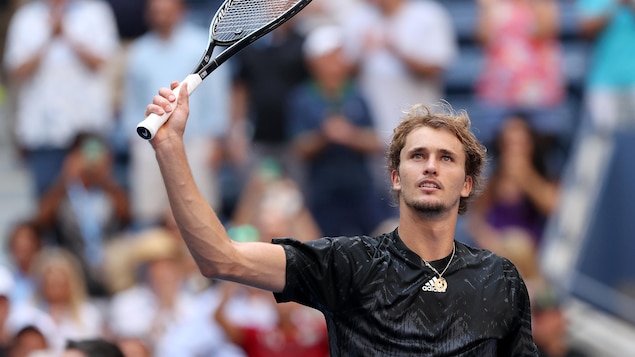 Alexander Zverev subdues Lloyd Harris to advance to New York quarterback