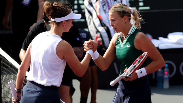 Kontaveit défait Krejcikova lors du premier match des Finales de la WTA