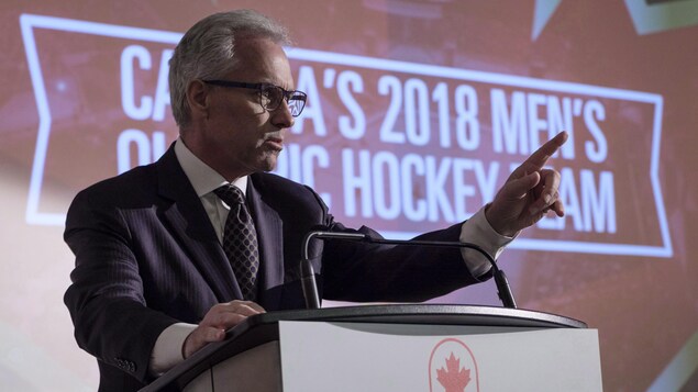 Tom Renney quitte la direction de Hockey Canada