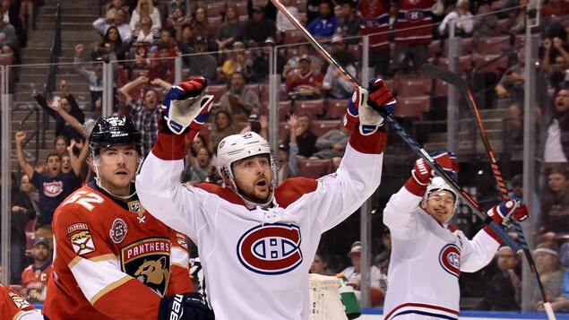 Tomas Tatar célèbre son but contre les Panthers.