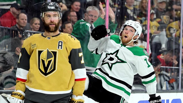Des joueurs de hockey