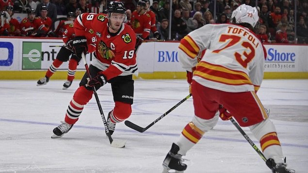 Les Flames continuent sur leur lancée face aux Blackhawks