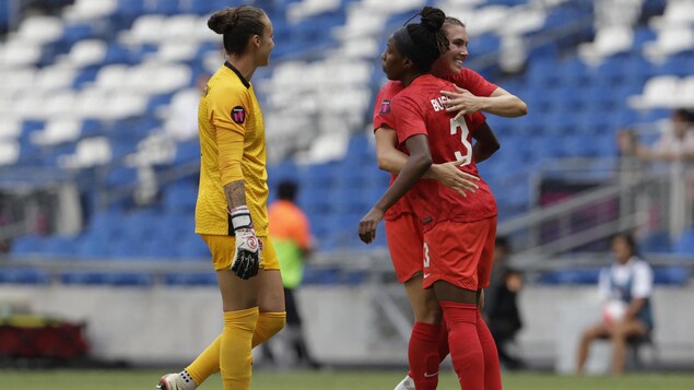 Les Canadiennes battent le Costa Rica à Guadalupe