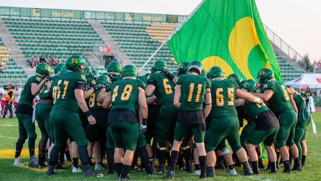 Le Vert & Or a jadis joué le rôle de la bête noire contre les Carabins durant plusieurs saisons. Le Vert & Or a jadis joué le rôle de la bête noire contre les Carabins durant plusieurs saisons.