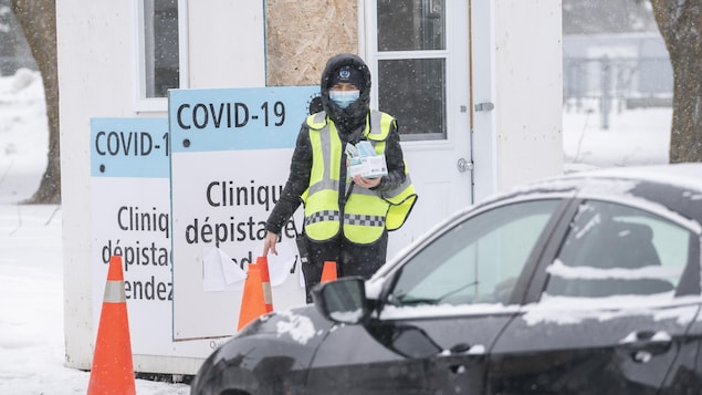Le Québec passe le cap des 2400 hospitalisations pour soigner la COVID-19