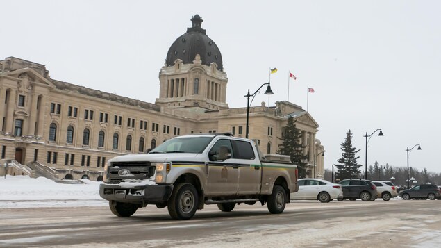 Un convoi de camionneurs se dirige vers Regina