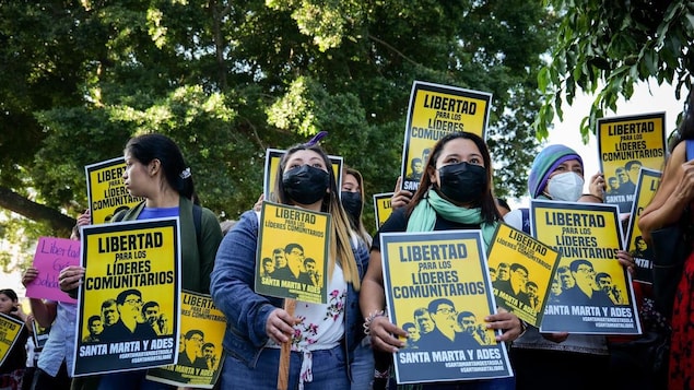 Les partisans des "défenseurs de l'eau" salvadoriens ont demandé leur libération à San Salvador le 19 janvier 2023.
