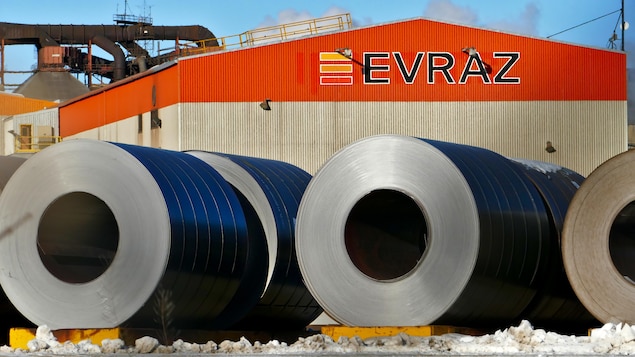 L'usine d'acier Evraz à Regina en hiver.