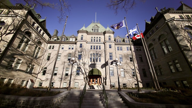 La façade de l'hôtel de ville de Québec