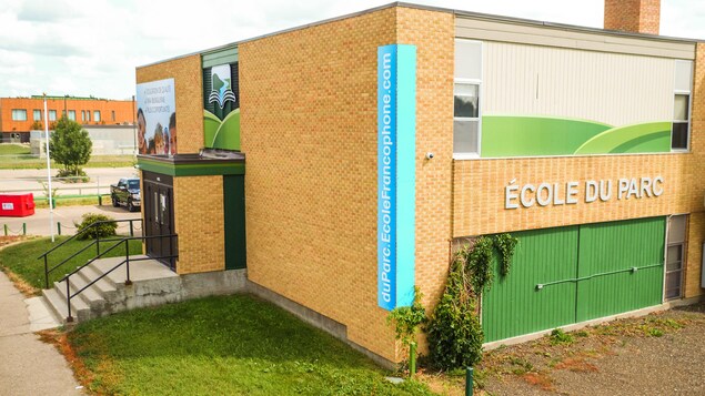 Vue sur l'École du Parc.