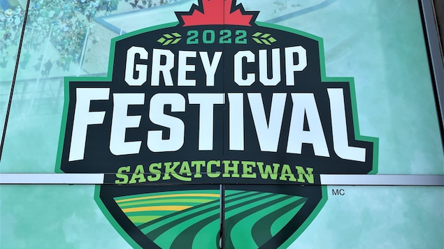 109e Coupe Grey : la tournée des pavillons des équipes de la LCF