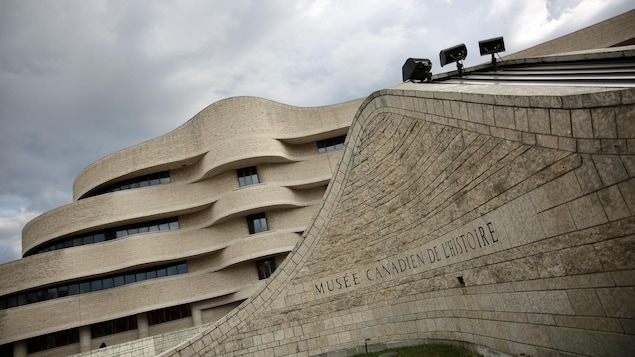 Façade du Musée canadien de l'histoire.