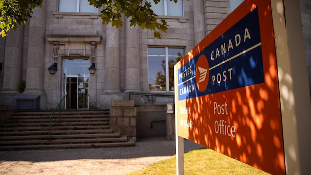 Le gouvernement fédéral débloque 673 millions $ pour Postes Canada