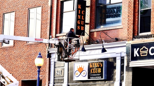 Nouvelle loi 101 au Québec : un pas envers les francophones du pays