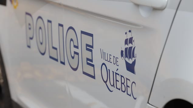 Four police officers were injured in violent clashes in Saint-Roch
